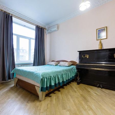 Apartment With Lovely View Kyiv Exterior photo