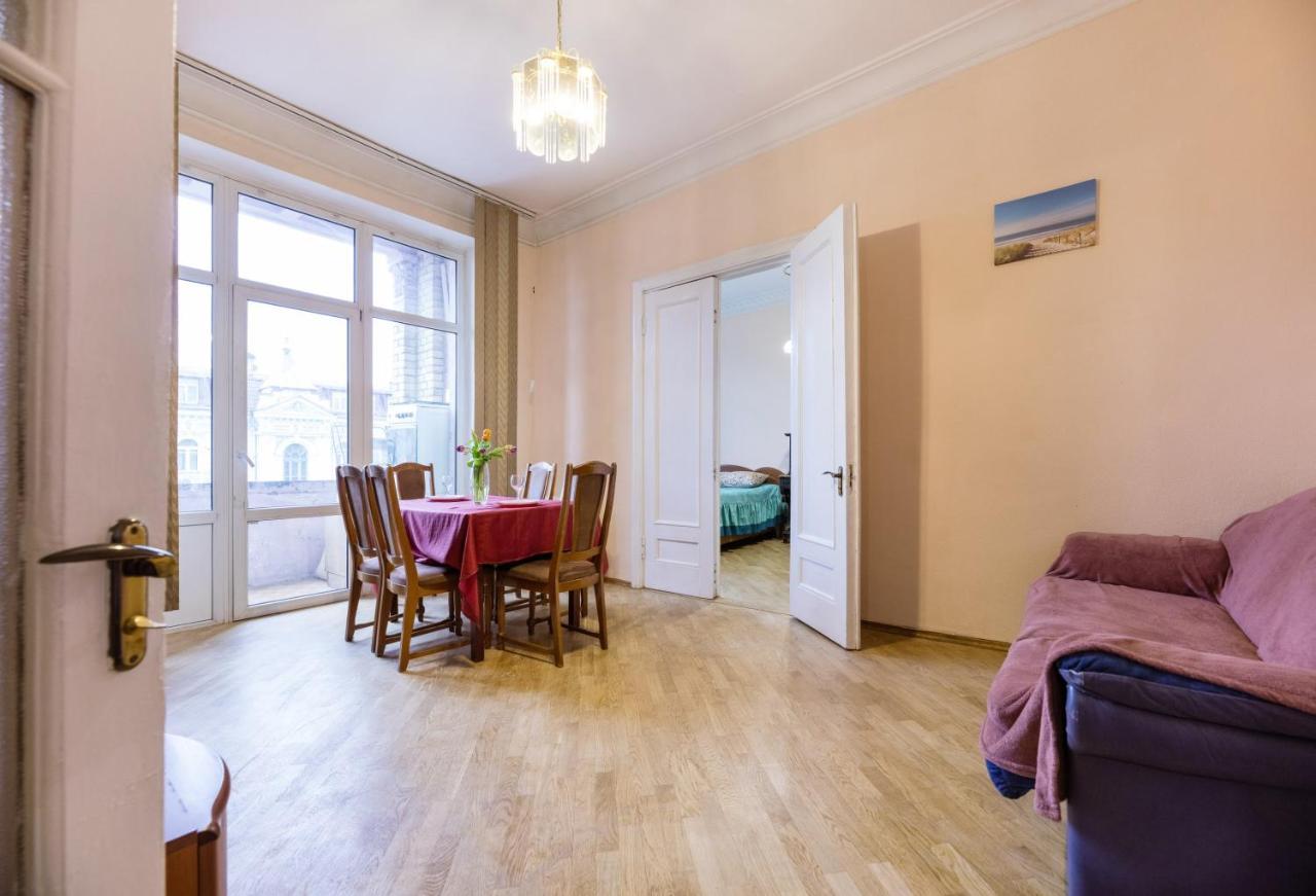Apartment With Lovely View Kyiv Exterior photo